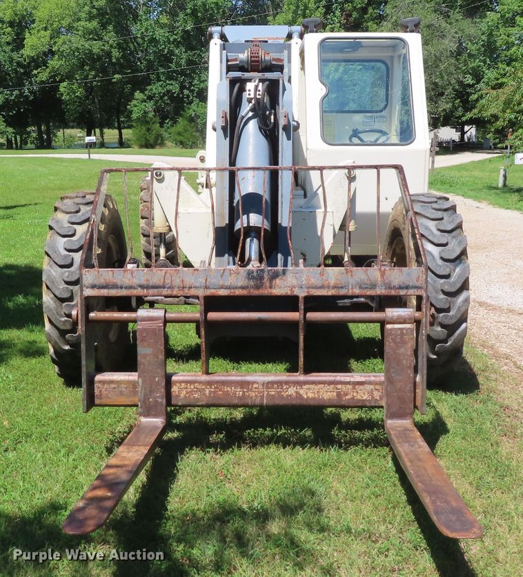 image for item DD6347 2000 Terex SS-842 telehandler