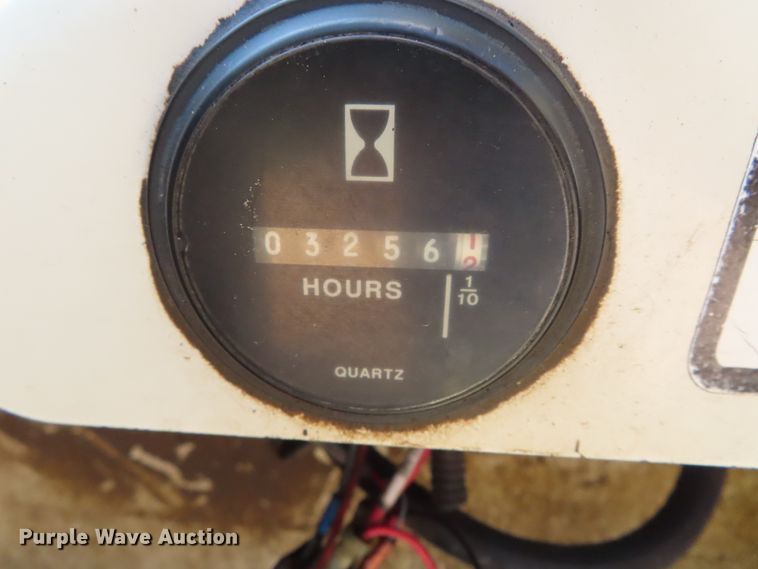 image for item DD6347 2000 Terex SS-842 telehandler