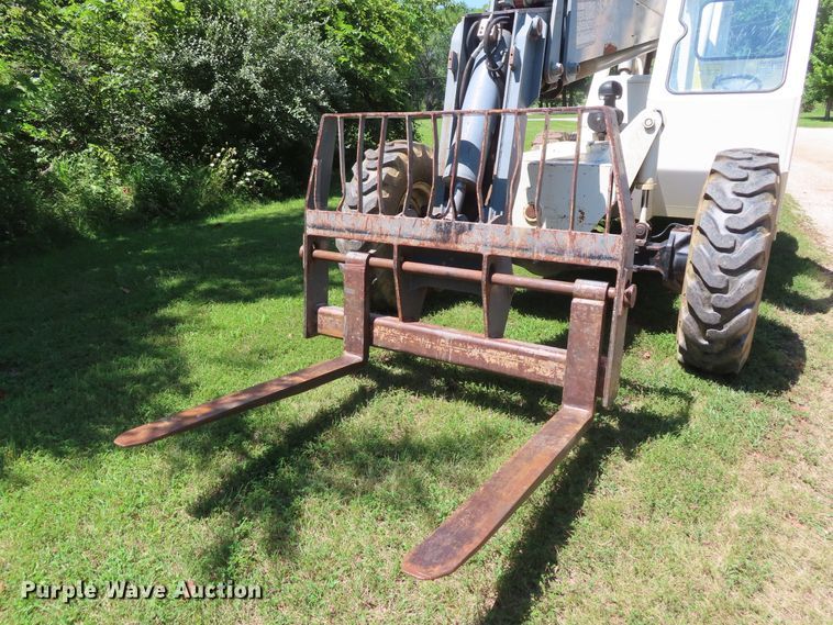 image for item DD6347 2000 Terex SS-842 telehandler