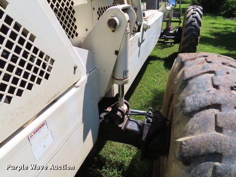 image for item DD6347 2000 Terex SS-842 telehandler