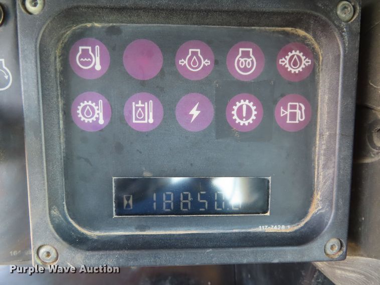 image for item DD6372 2003 Caterpillar 963C track loader