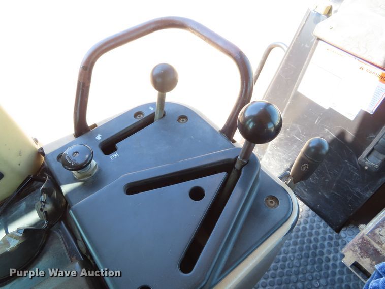 image for item DD6372 2003 Caterpillar 963C track loader