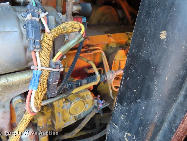 image for item DD6372 2003 Caterpillar 963C track loader