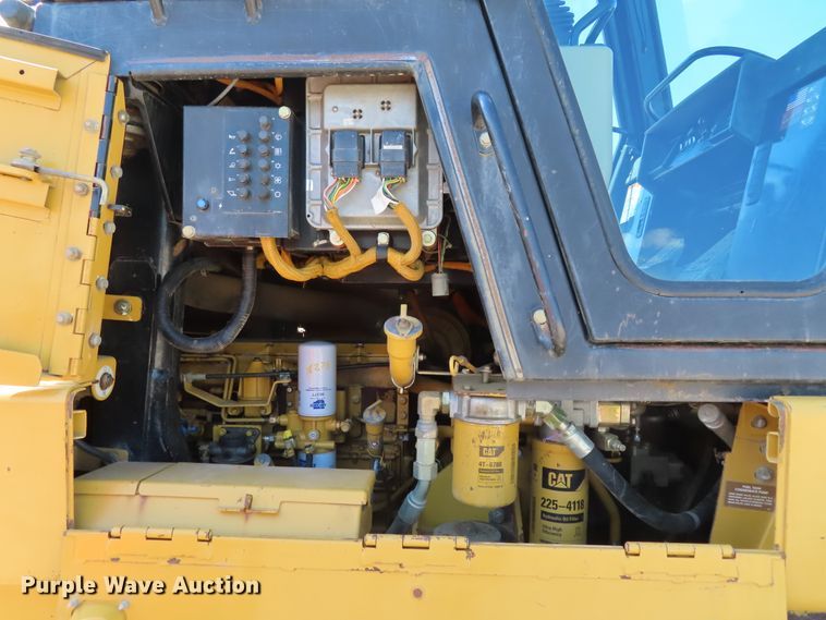 image for item DD6372 2003 Caterpillar 963C track loader