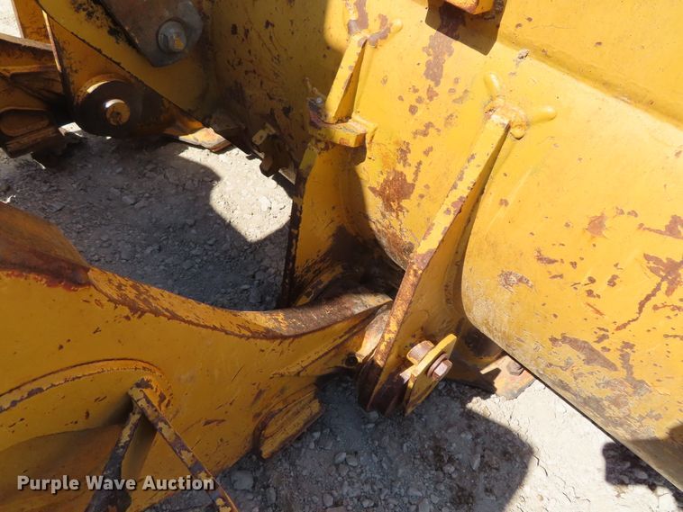 image for item DD6372 2003 Caterpillar 963C track loader