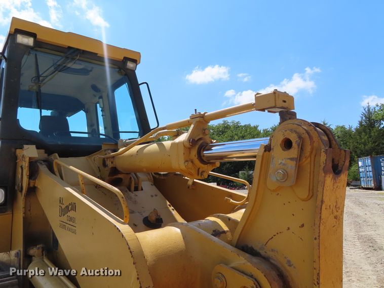 image for item DD6372 2003 Caterpillar 963C track loader