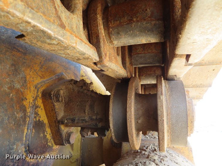 image for item DD6372 2003 Caterpillar 963C track loader