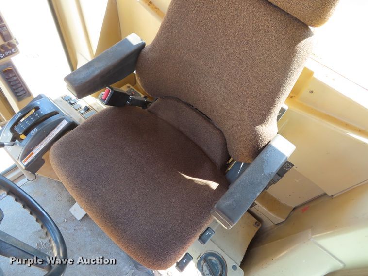 image for item DD6373 2002 Caterpillar 140H VHP motor grader