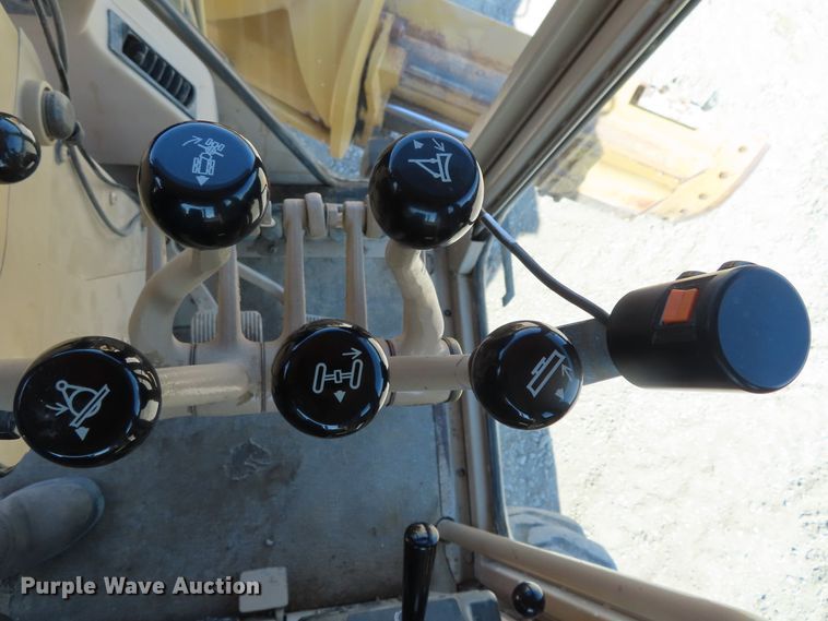 image for item DD6373 2002 Caterpillar 140H VHP motor grader