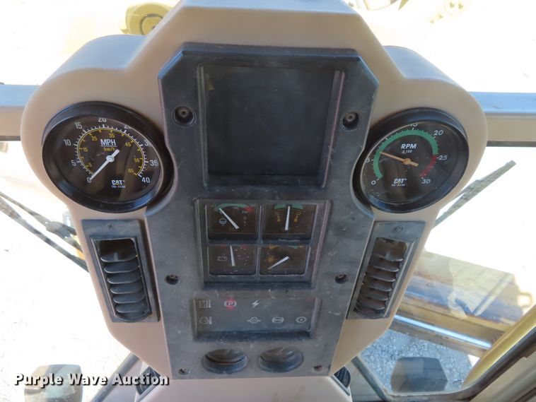 image for item DD6373 2002 Caterpillar 140H VHP motor grader