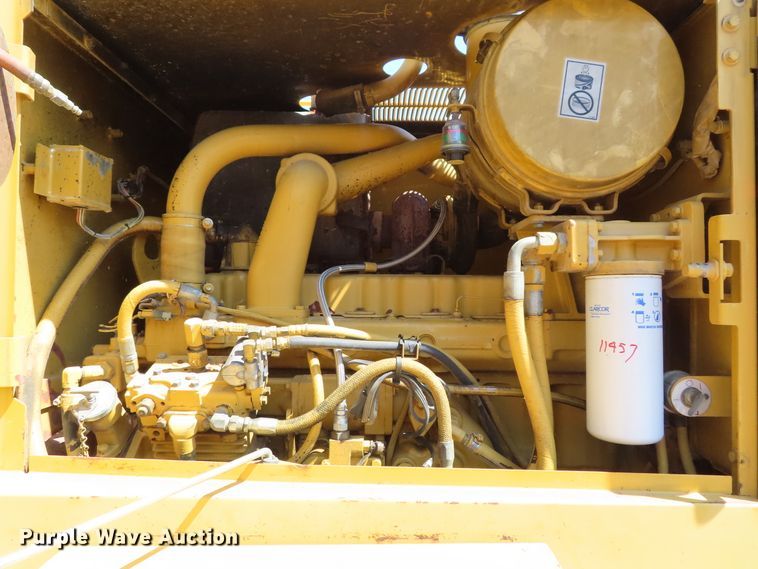 image for item DD6373 2002 Caterpillar 140H VHP motor grader