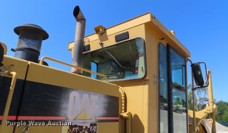 image for item DD6373 2002 Caterpillar 140H VHP motor grader