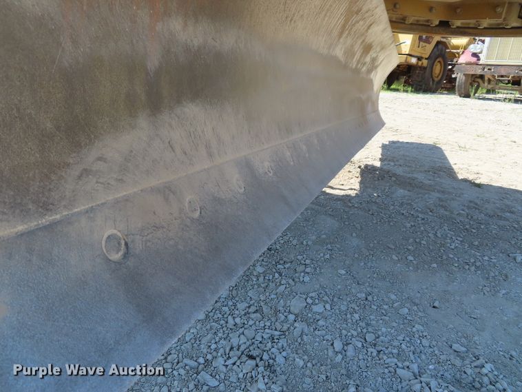 image for item DD6373 2002 Caterpillar 140H VHP motor grader