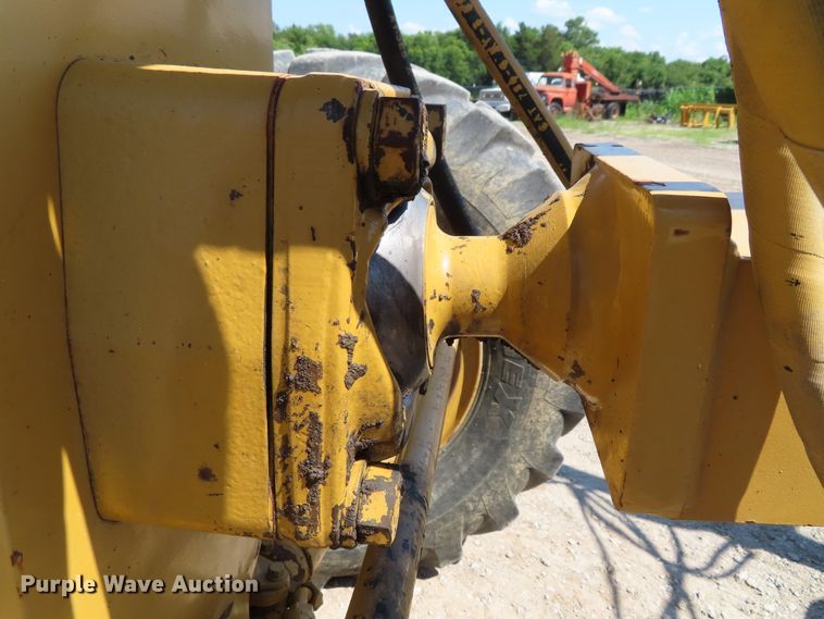 image for item DD6373 2002 Caterpillar 140H VHP motor grader