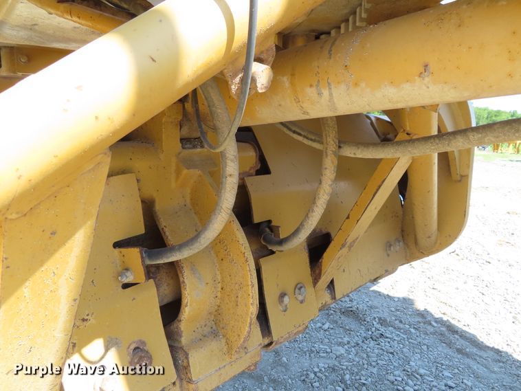 image for item DD6373 2002 Caterpillar 140H VHP motor grader