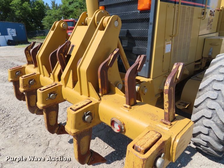 image for item DD6373 2002 Caterpillar 140H VHP motor grader