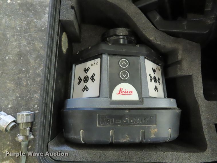 image for item DD6373 2002 Caterpillar 140H VHP motor grader