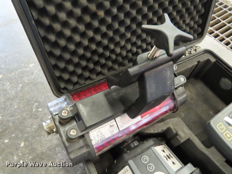 image for item DD6373 2002 Caterpillar 140H VHP motor grader