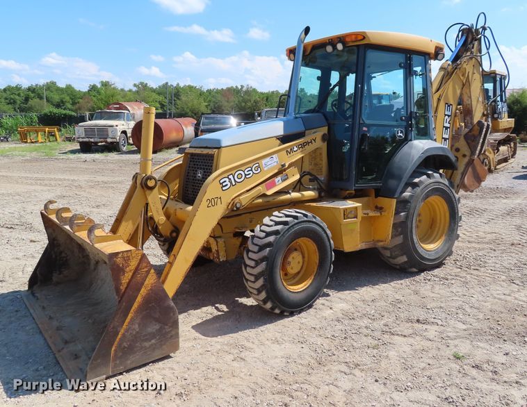 image for item DD6374 2006 John Deere 310SG backhoe