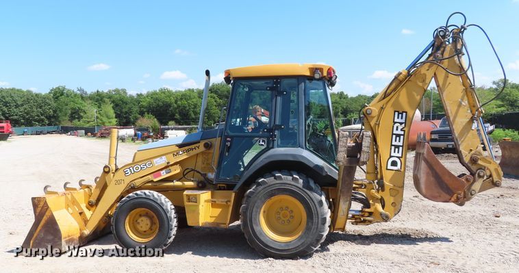 image for item DD6374 2006 John Deere 310SG backhoe