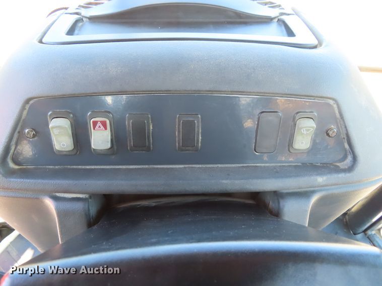 image for item DD6374 2006 John Deere 310SG backhoe