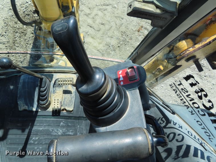 image for item DD6374 2006 John Deere 310SG backhoe