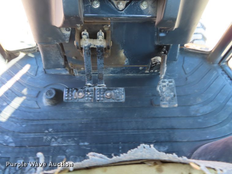 image for item DD6374 2006 John Deere 310SG backhoe