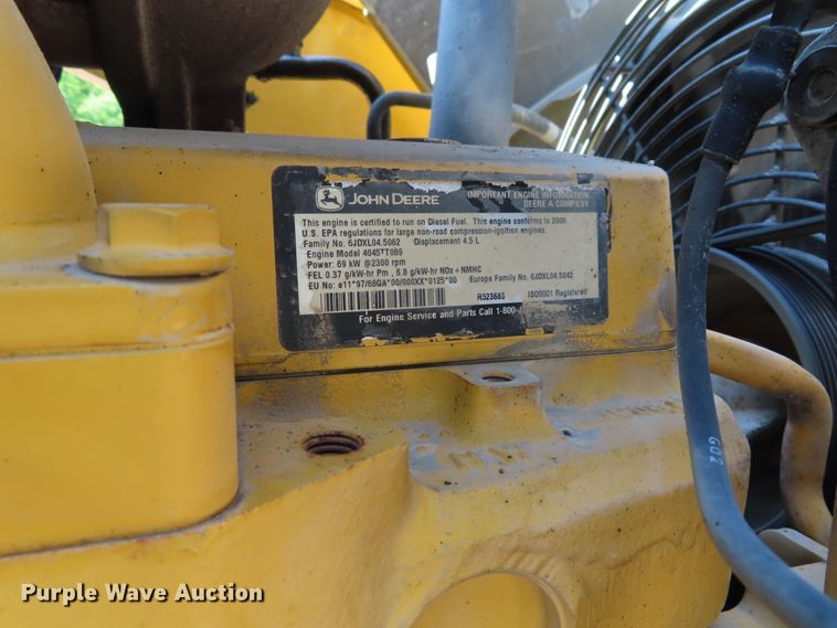 image for item DD6374 2006 John Deere 310SG backhoe