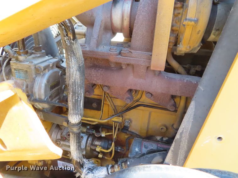 image for item DD6374 2006 John Deere 310SG backhoe