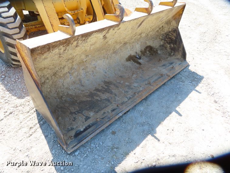 image for item DD6374 2006 John Deere 310SG backhoe