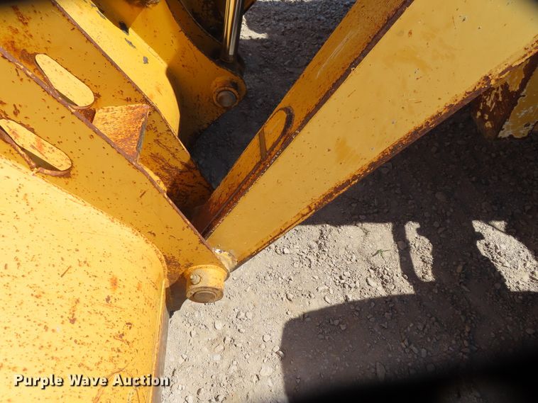 image for item DD6374 2006 John Deere 310SG backhoe