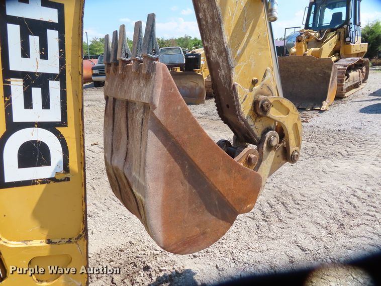 image for item DD6374 2006 John Deere 310SG backhoe