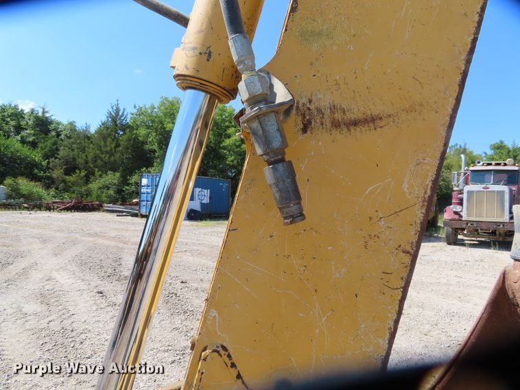 image for item DD6374 2006 John Deere 310SG backhoe