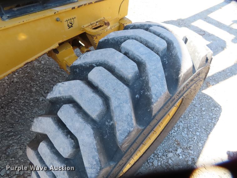 image for item DD6374 2006 John Deere 310SG backhoe