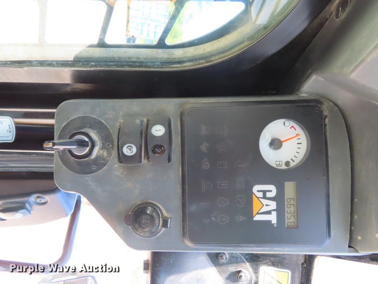 image for item DD6375 2009 Caterpillar 262C skid steer