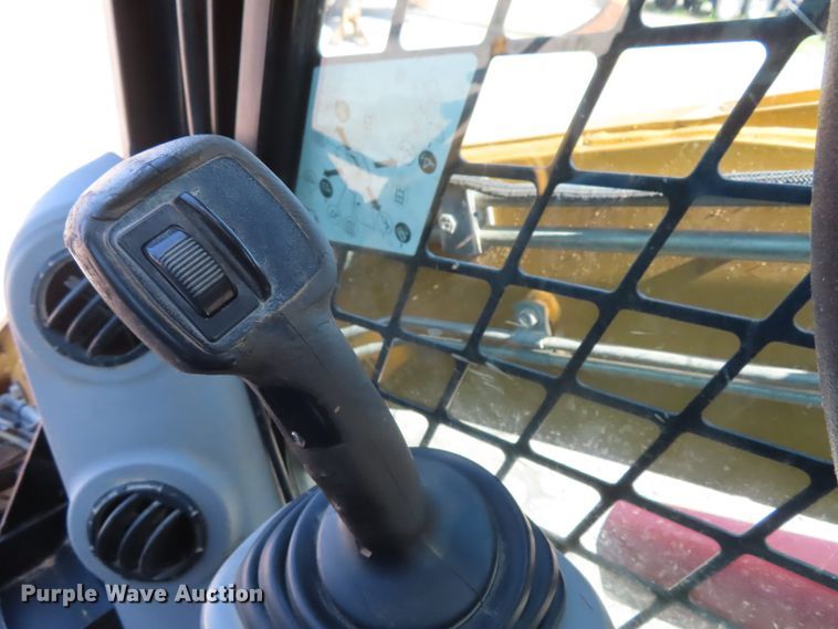 image for item DD6375 2009 Caterpillar 262C skid steer