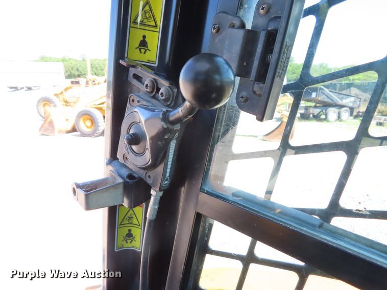 image for item DD6375 2009 Caterpillar 262C skid steer