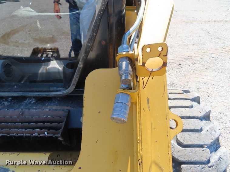 image for item DD6375 2009 Caterpillar 262C skid steer