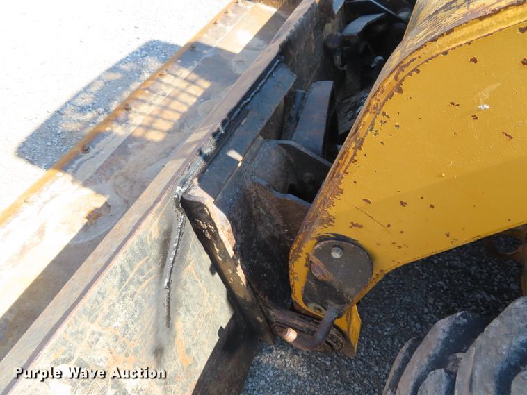 image for item DD6375 2009 Caterpillar 262C skid steer