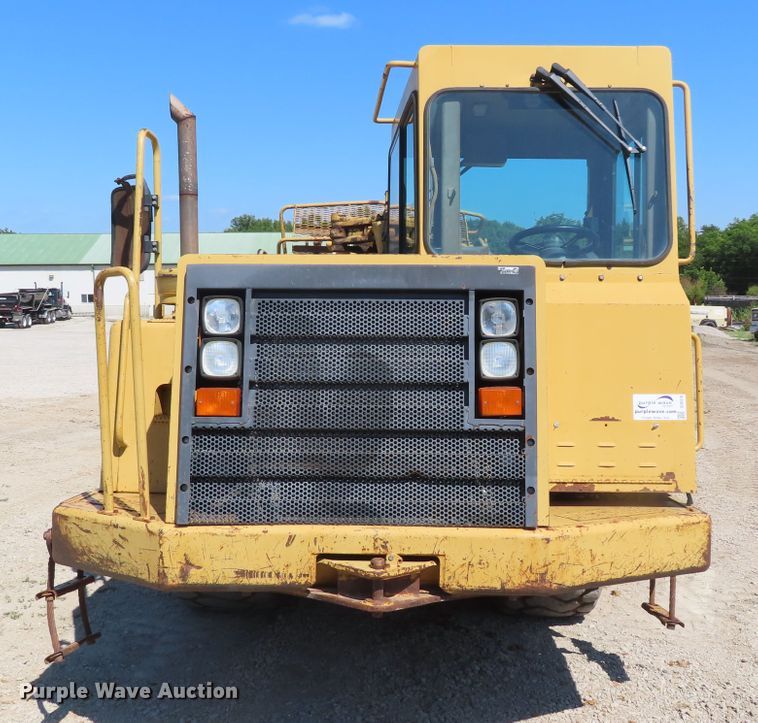 image for item DD6376 1999 Caterpillar 613C Series II elevating scraper