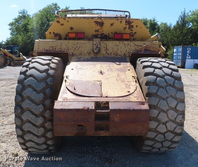 image for item DD6376 1999 Caterpillar 613C Series II elevating scraper