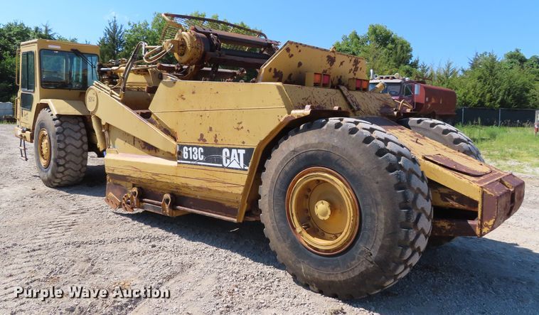 image for item DD6376 1999 Caterpillar 613C Series II elevating scraper