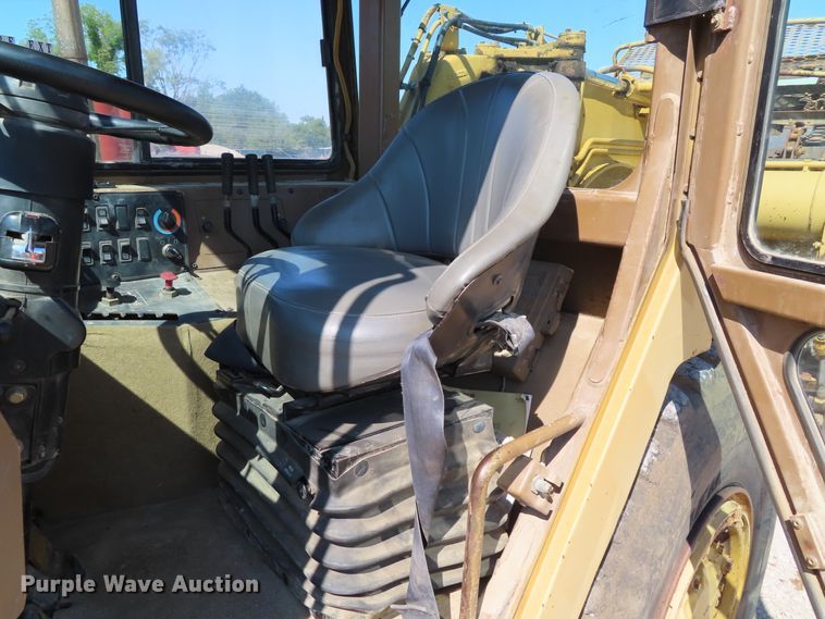 image for item DD6376 1999 Caterpillar 613C Series II elevating scraper