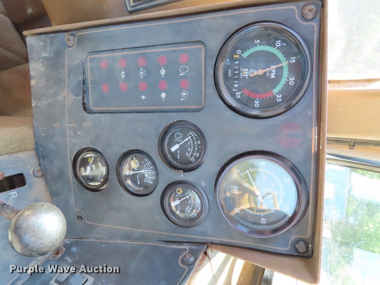 image for item DD6376 1999 Caterpillar 613C Series II elevating scraper