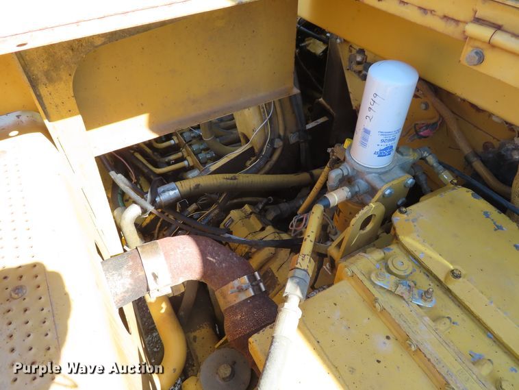 image for item DD6376 1999 Caterpillar 613C Series II elevating scraper