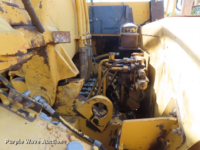 image for item DD6376 1999 Caterpillar 613C Series II elevating scraper