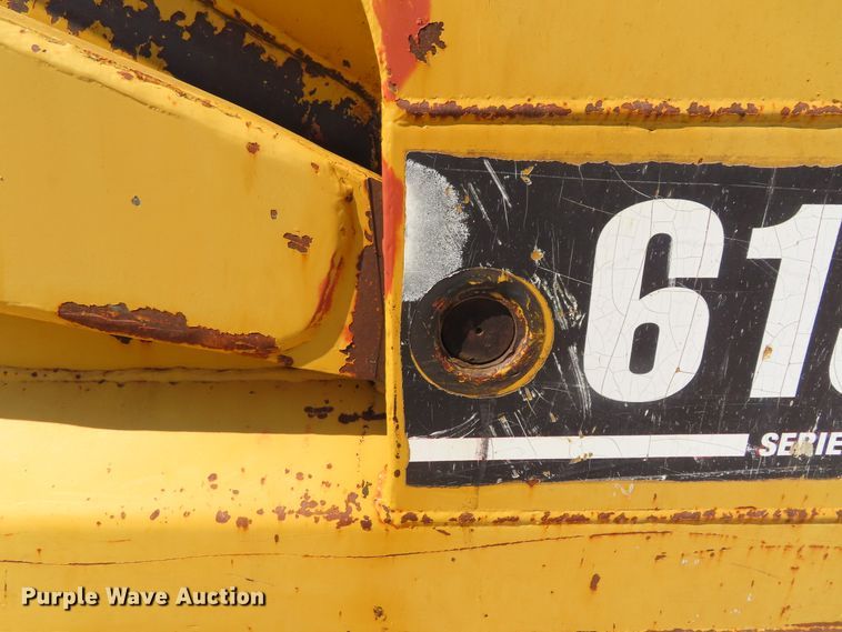 image for item DD6376 1999 Caterpillar 613C Series II elevating scraper