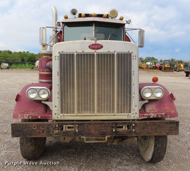 image for item DD6377 1974 Peterbilt 359M tank truck