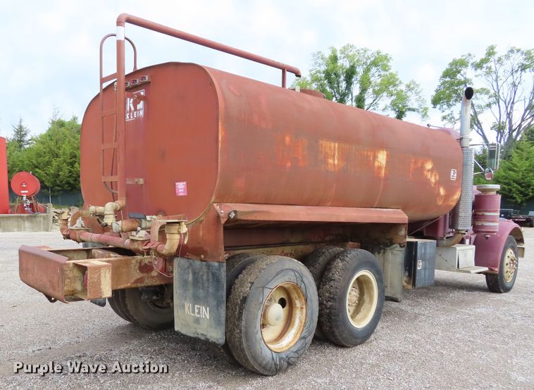 image for item DD6377 1974 Peterbilt 359M tank truck