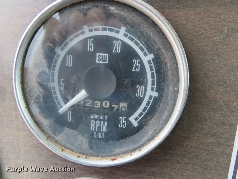 image for item DD6377 1974 Peterbilt 359M tank truck